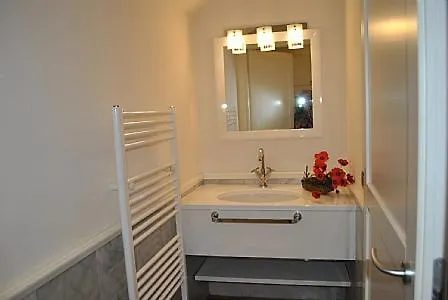 Appartement Sleeps 6 Pool Wifi