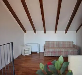 Sleeps 6 Pool Wifi * Meina